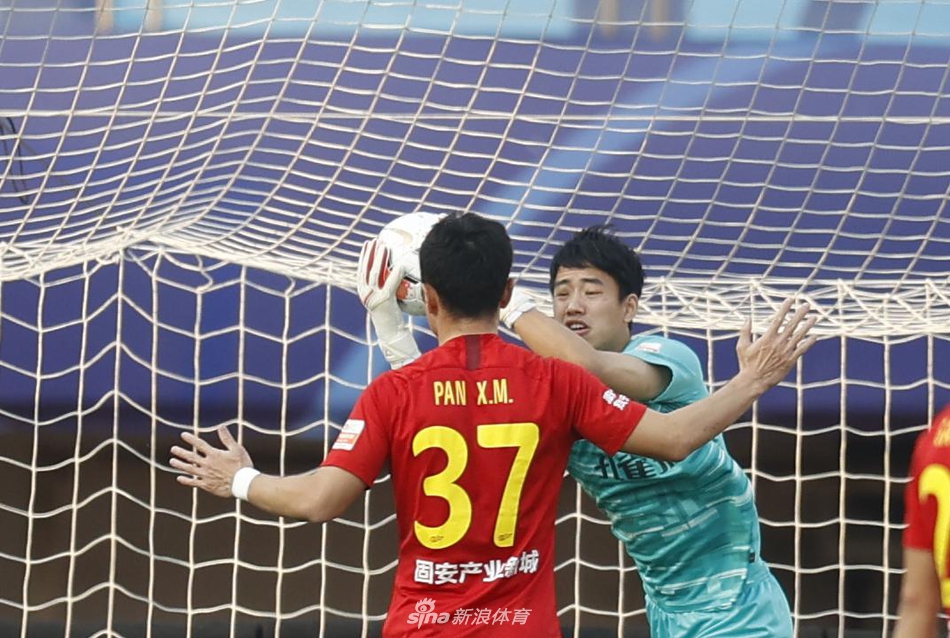 新浪直击河北华夏0-1上海申花