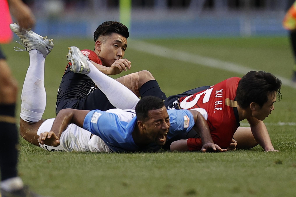 新浪直击深圳佳兆业3-0广州富力