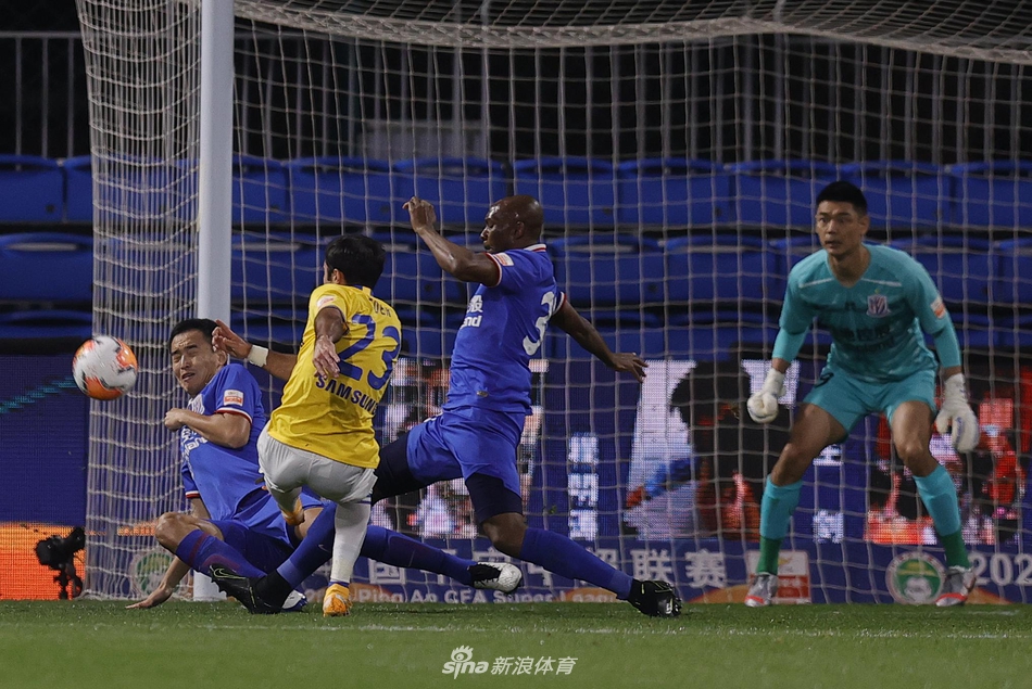 新浪直击上海申花0-0江苏苏宁