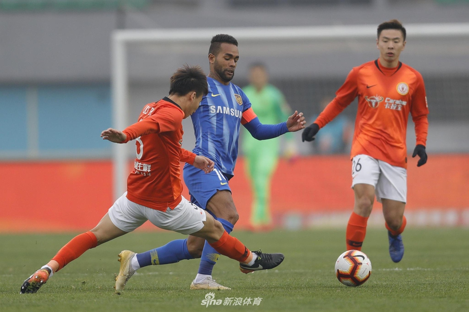 新浪直击北京人和2-3江苏苏宁