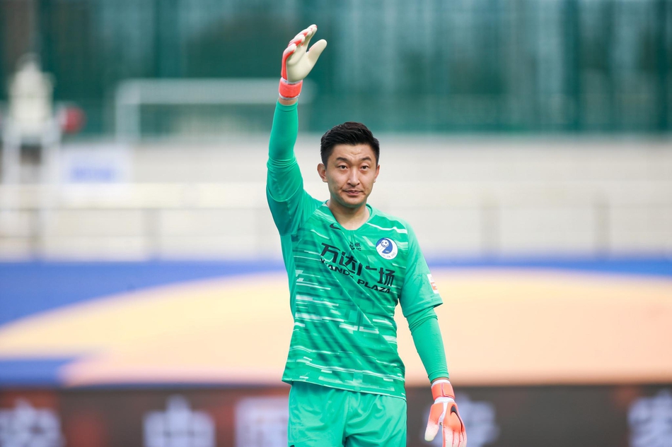 [中超]大连人2-3山东鲁能