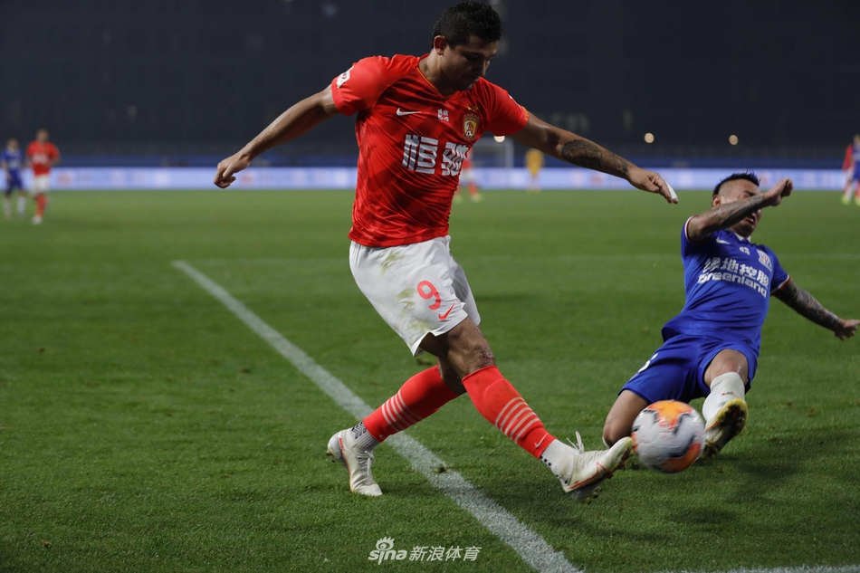 艾克森下底传中