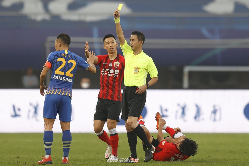 新浪直击上海上港1-2江苏苏宁