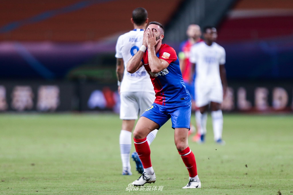 亚历山德里尼错失良机