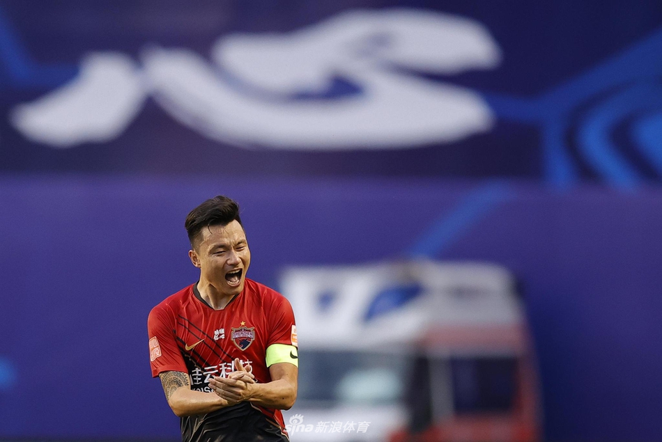 新浪直击深圳佳兆业3-0广州富力