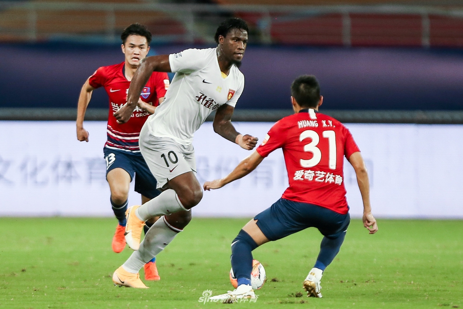 马尔康寻求机会