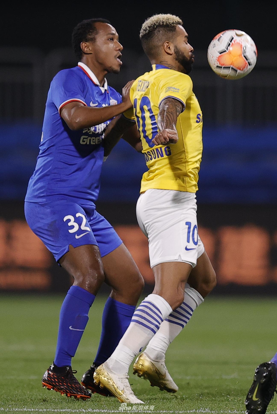 新浪直击上海申花0-0江苏苏宁