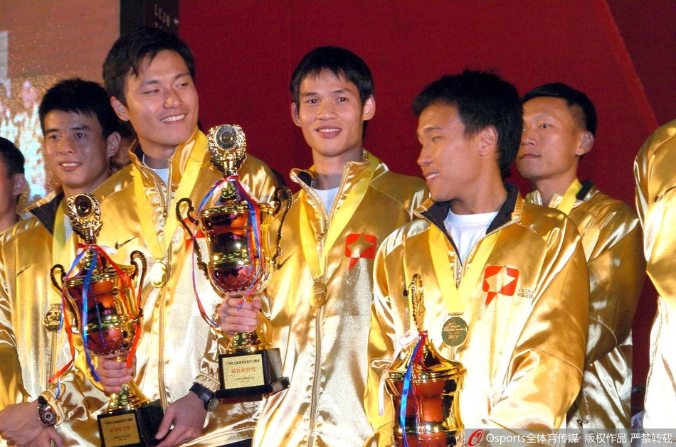 十年终有一别!组图回顾郜林恒大生涯