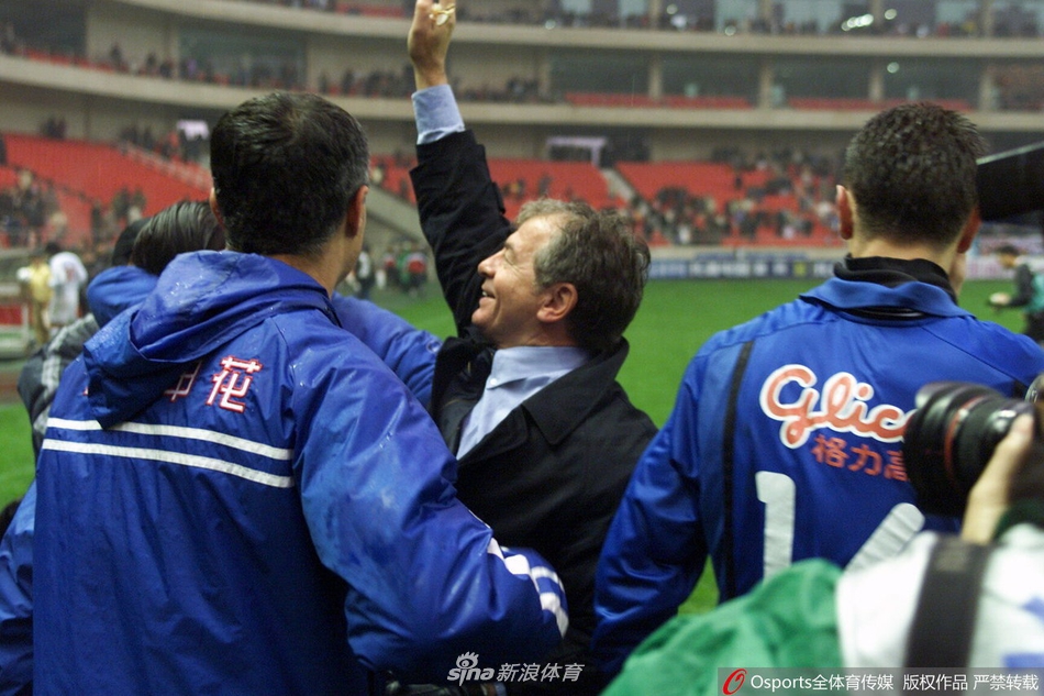 前申花主帅因感染新冠去世 曾率队夺甲A亚军