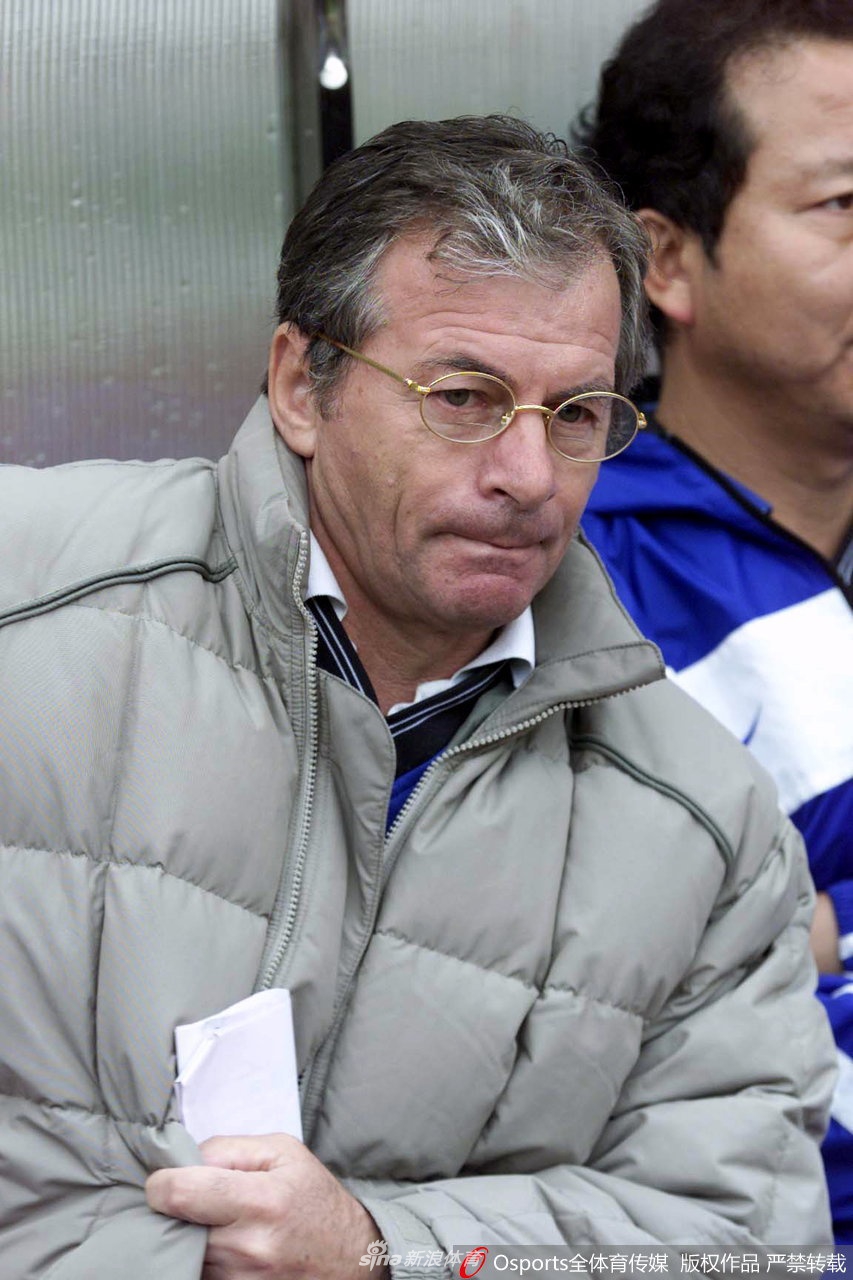 前申花主帅因感染新冠去世 曾率队夺甲A亚军