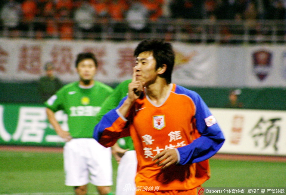 进球后标志性庆祝