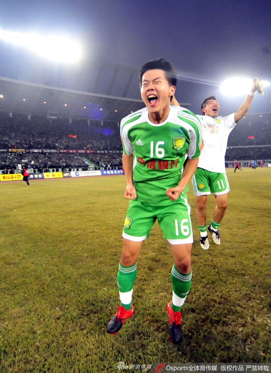 黄博文激情庆祝