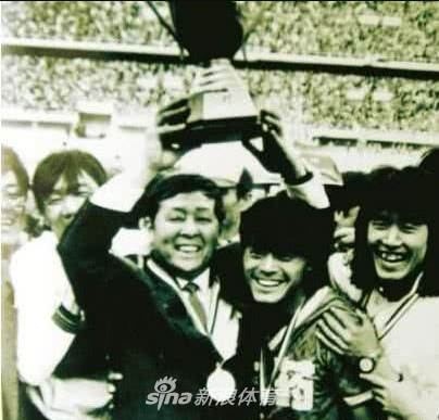 67年!辽足的这抹红色褪为黑白回忆