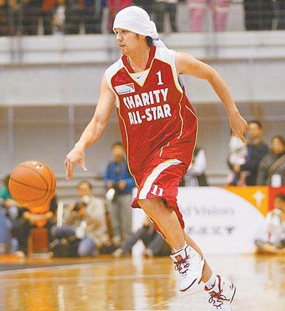 周杰伦的《说好不哭》送给中国篮球球迷