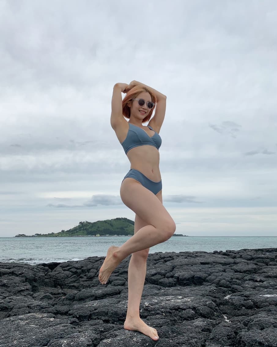 90年新生健身教练 漂亮的容貌 完美的身材