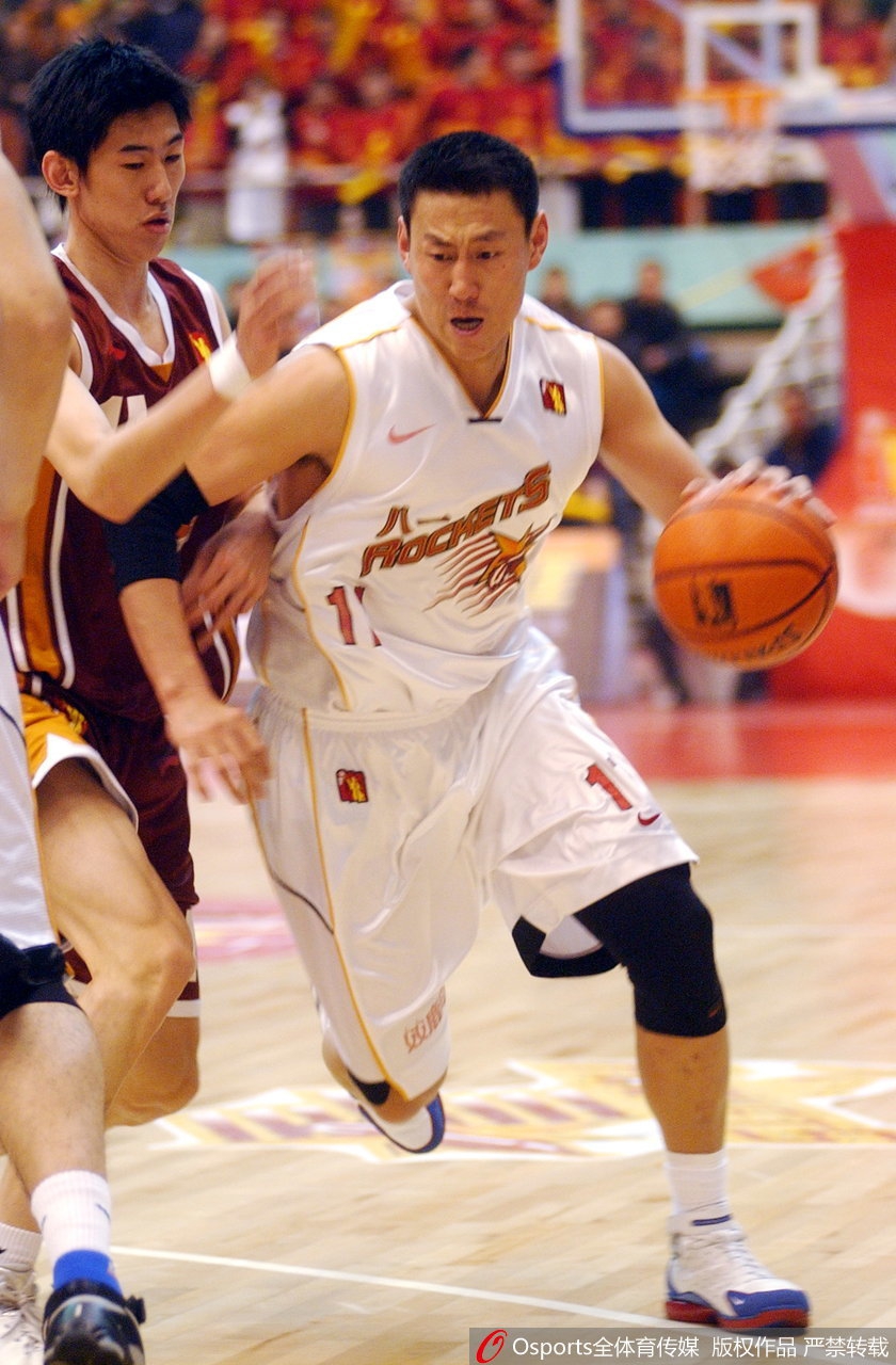 李楠申请辞去主教练职务 辉煌球员生涯已成往事