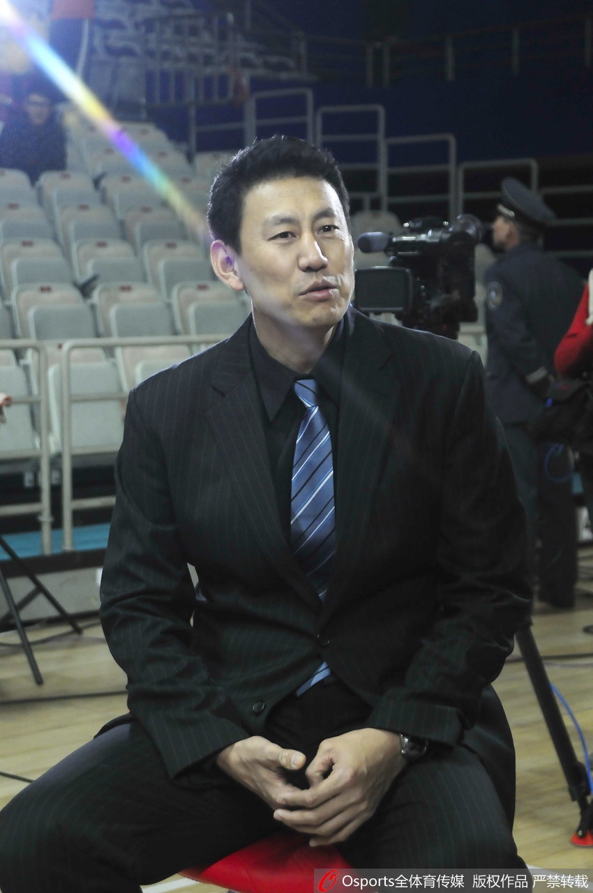 李楠申请辞去主教练职务 辉煌球员生涯已成往事