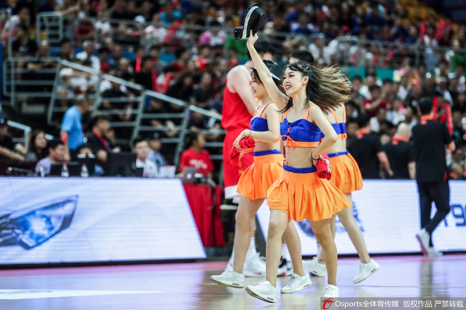 中国vs安哥拉 篮球宝贝性感热舞