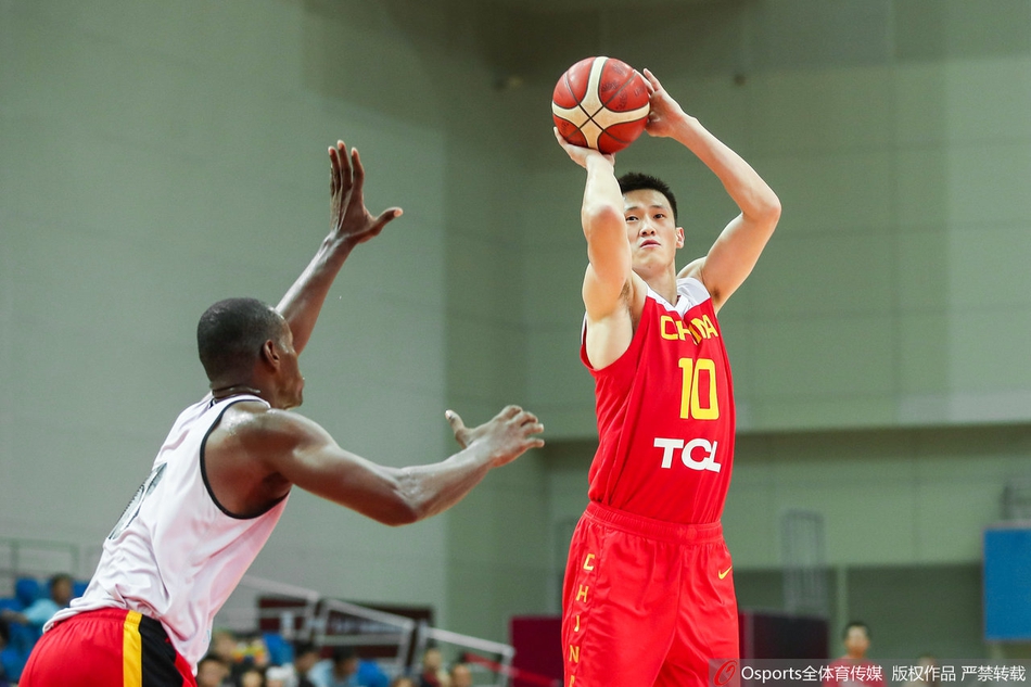 男篮热身赛：中国vs安哥拉