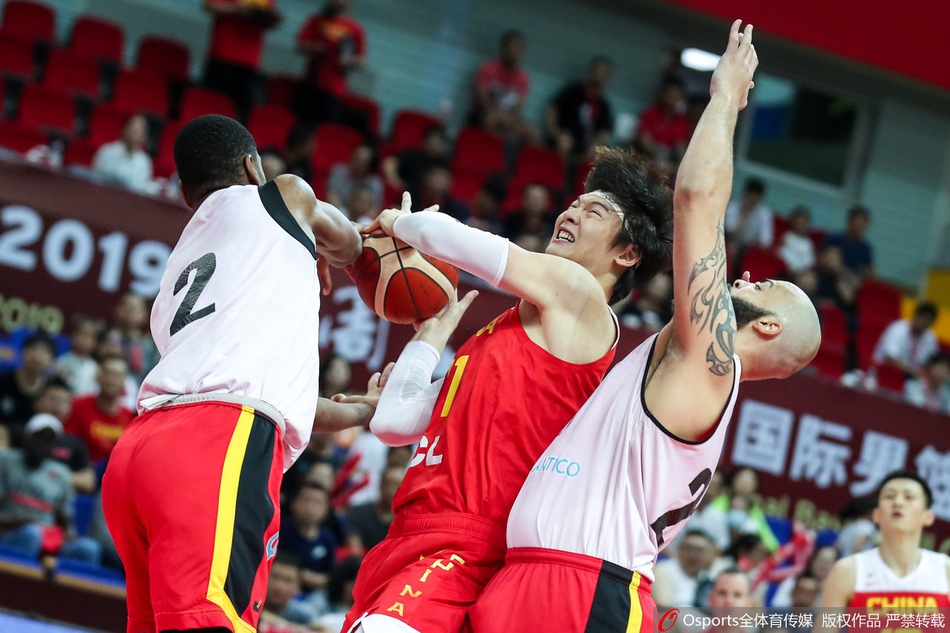 男篮热身赛：中国vs安哥拉
