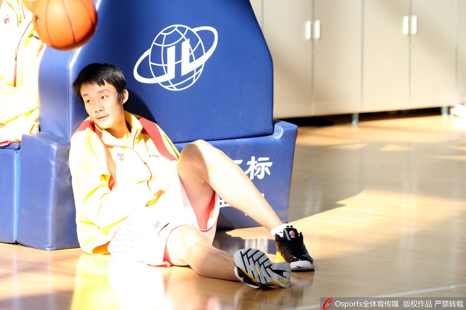 小丁生日快乐！ 祝愿早日恢复重返赛场