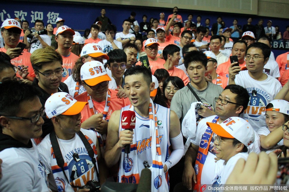 刘炜宣布退役 回顾这位传奇的“8号”