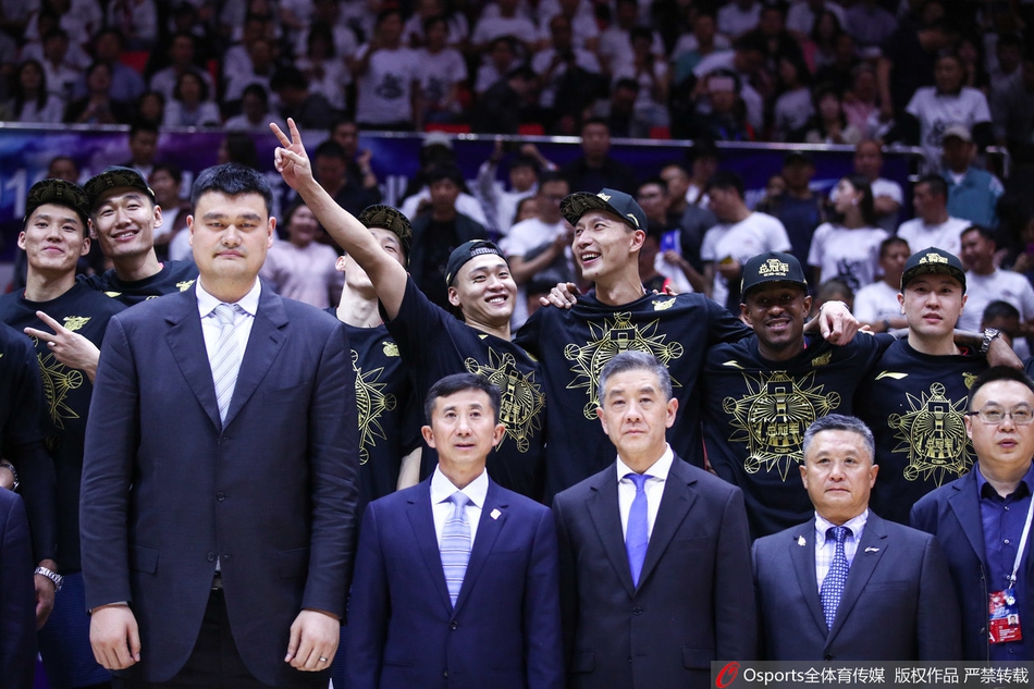 姚主席39岁生日快乐! 回顾姚明奔波的这一年