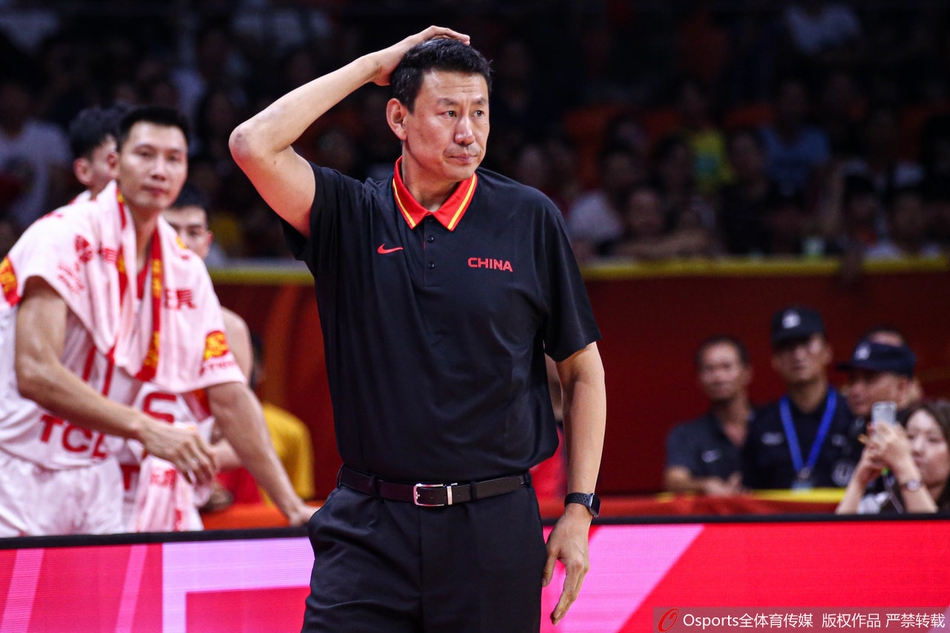 李楠申请辞去主教练职务 辉煌球员生涯已成往事