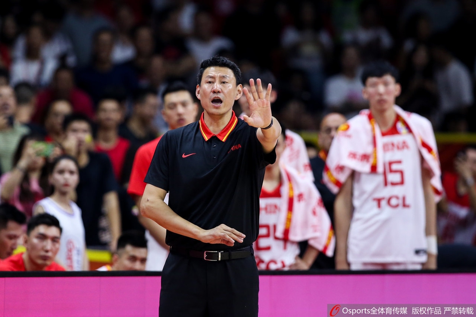 李楠申请辞去主教练职务 辉煌球员生涯已成往事