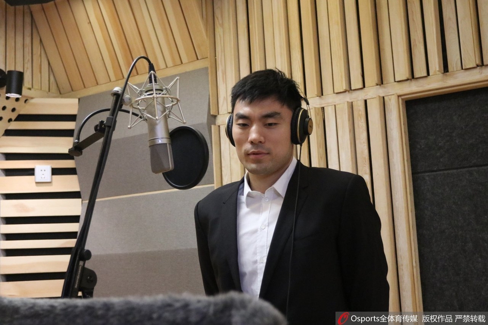 辽篮将士歌唱《我和我的祖国》为祖国献礼