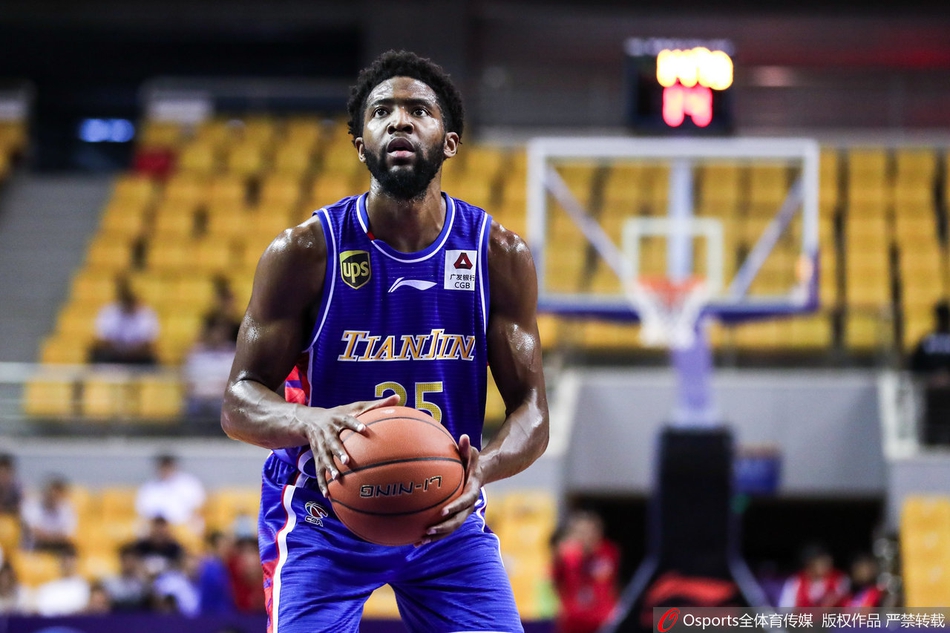 季前赛:新疆88-76天津 周琦13+9