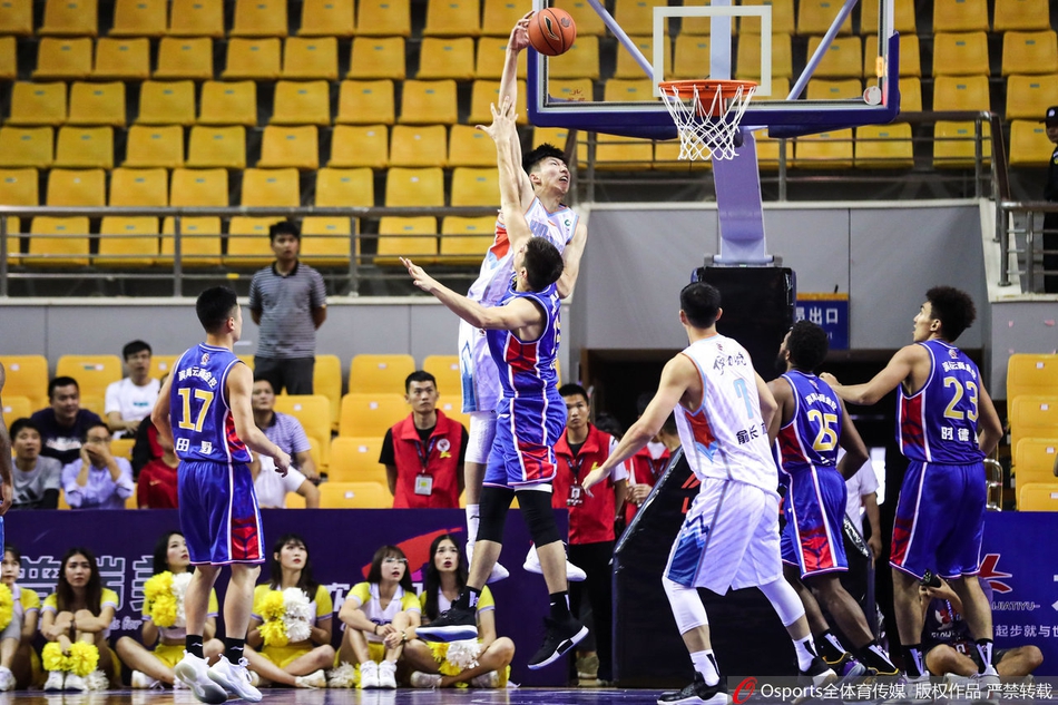 季前赛:新疆88-76天津 周琦13+9