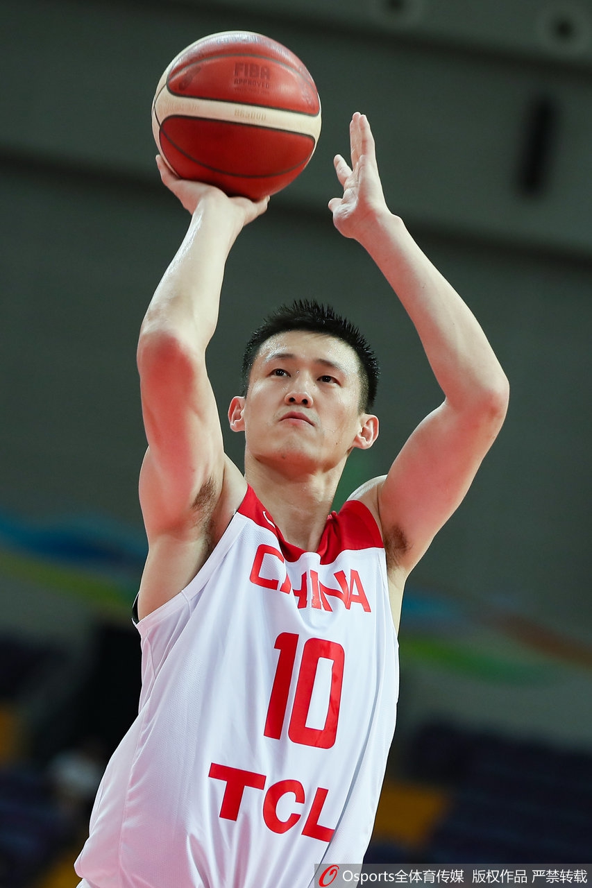 中国男篮13人大名单 谁会下一个离开的？