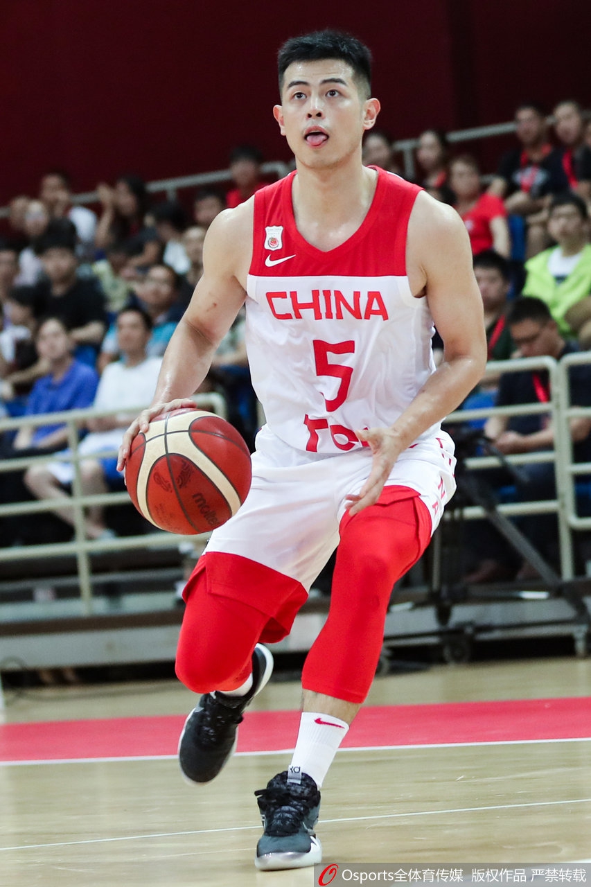 中国男篮13人大名单 谁会下一个离开的？