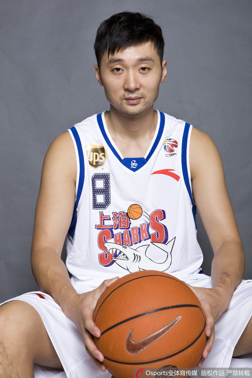 刘炜宣布退役 回顾这位传奇的“8号”