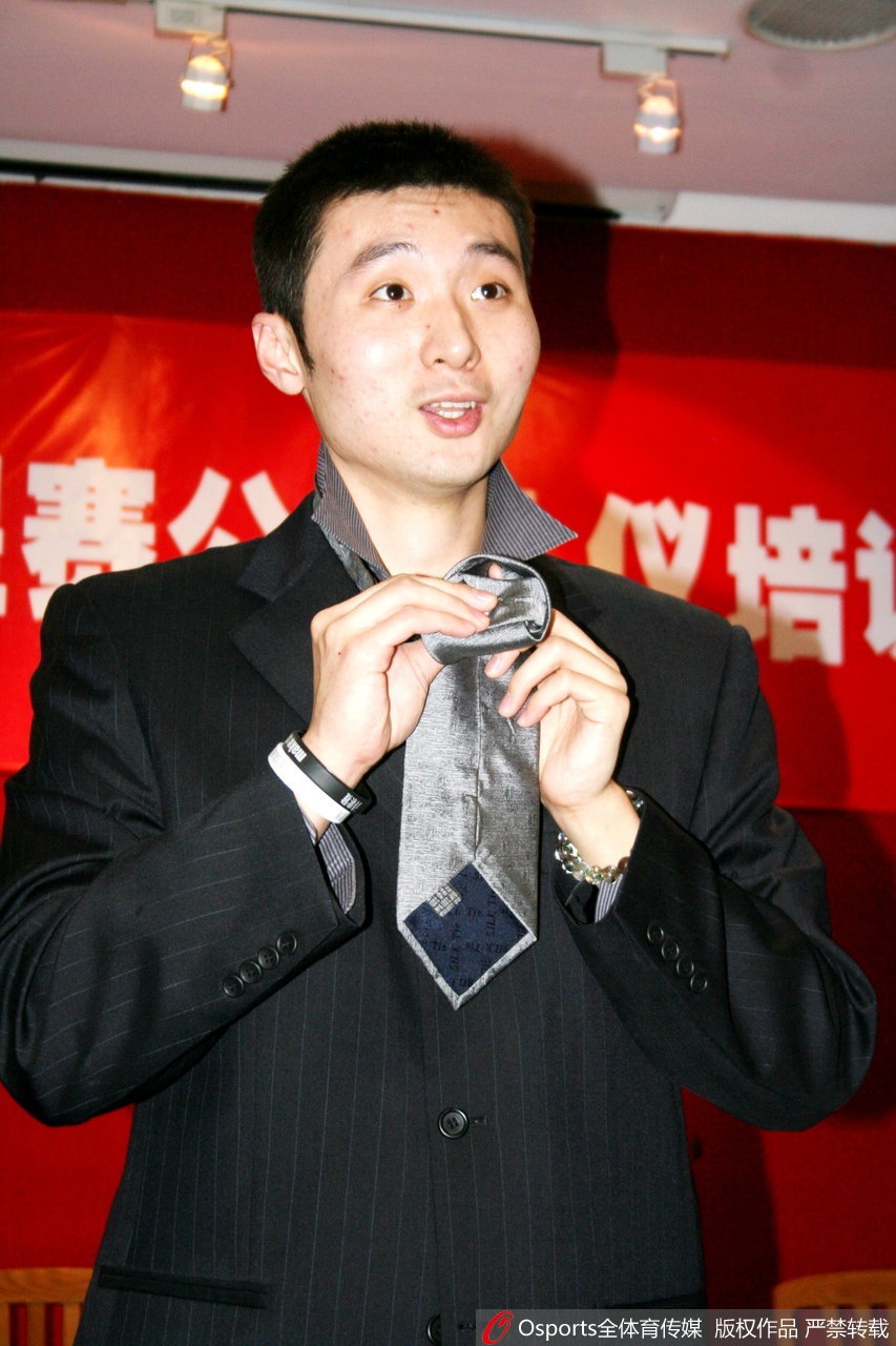 刘炜宣布退役 回顾这位传奇的“8号”