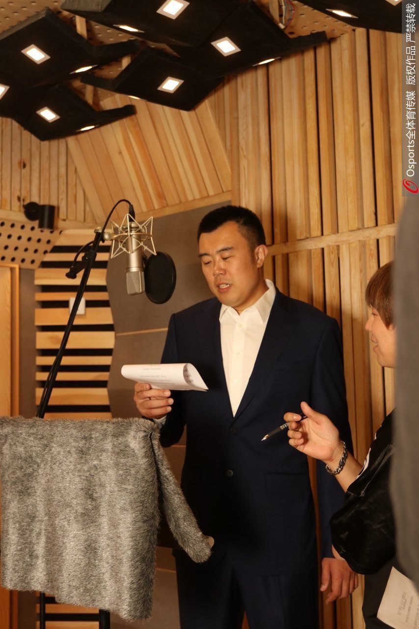 辽篮将士歌唱《我和我的祖国》为祖国献礼