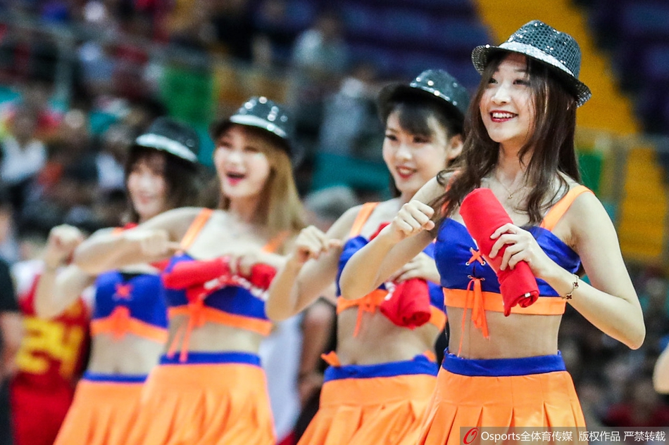 中国vs安哥拉 篮球宝贝性感热舞