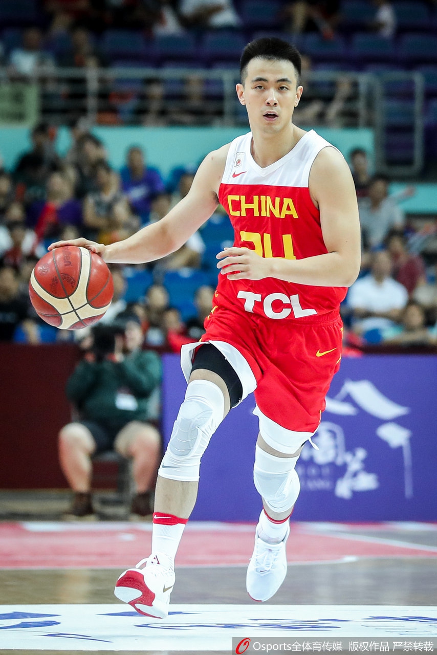 中国男篮13人大名单 谁会下一个离开的？