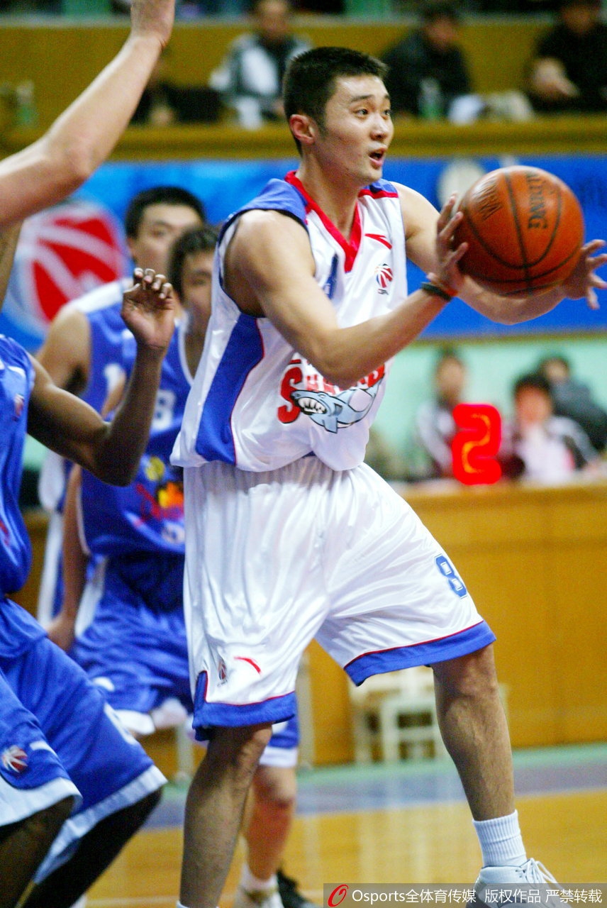 刘炜宣布退役 回顾这位传奇的“8号”