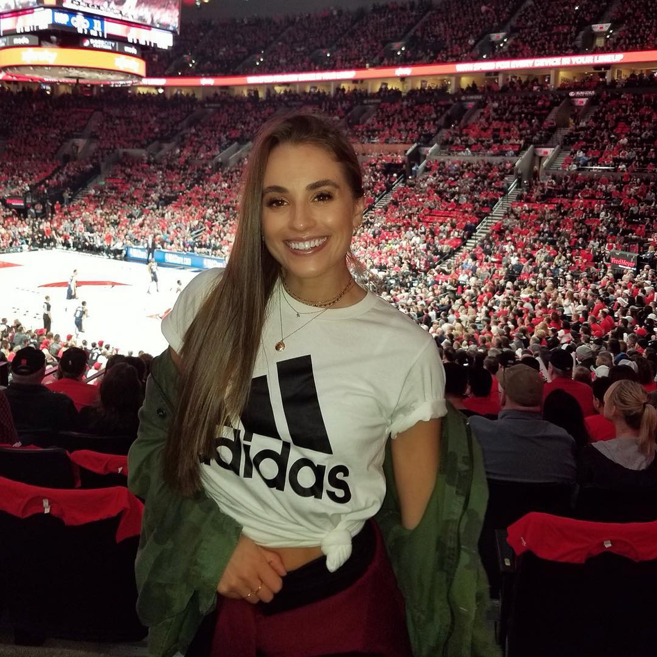 nba2k主播瑞秋 有没有想恋爱的感觉?