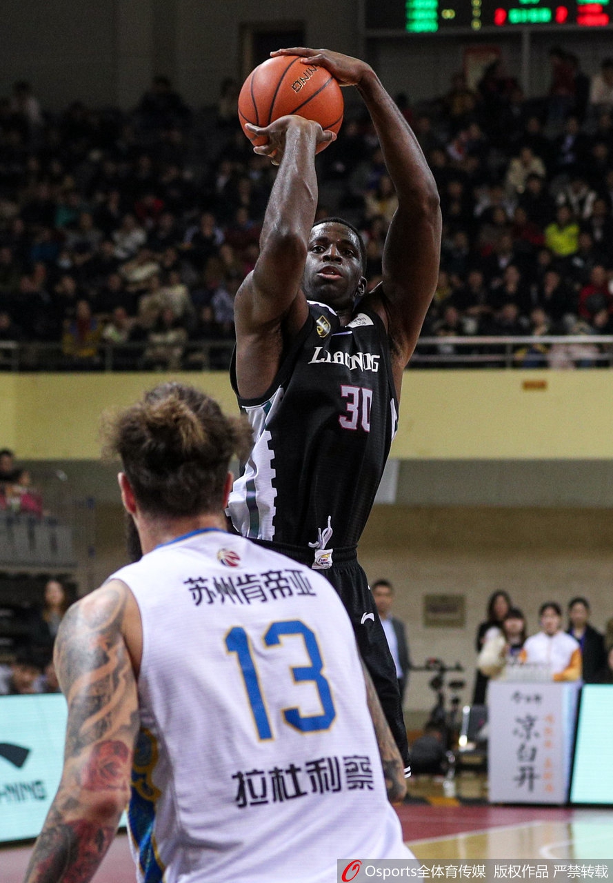 辽宁官宣续约巴斯！回顾内线野兽上赛季精彩瞬间