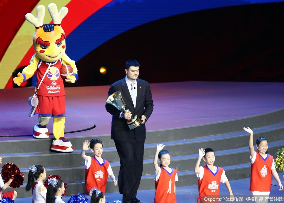 姚主席39岁生日快乐! 回顾姚明奔波的这一年