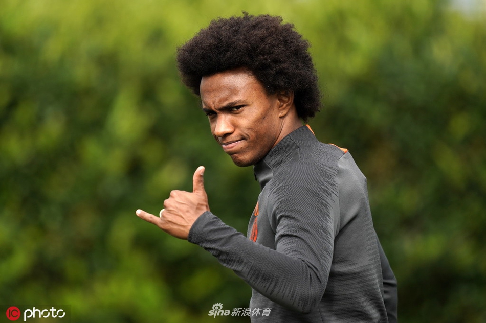 切尔西备战欧冠 兰帕德乐开花