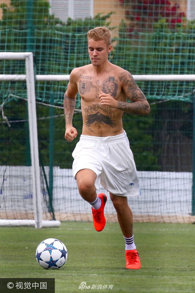 比伯秀球技！这球感什么水平