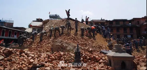 C罗这18件小事 真的把人看哭！