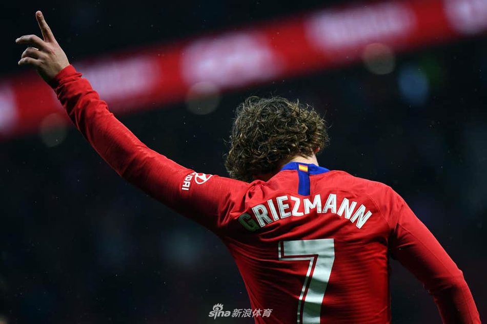 神队！7年买人花8亿 卖人赚8亿