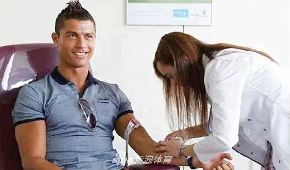 C罗这18件小事 真的把人看哭！