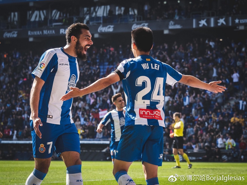 武磊好搭档！西人王牌前锋离队