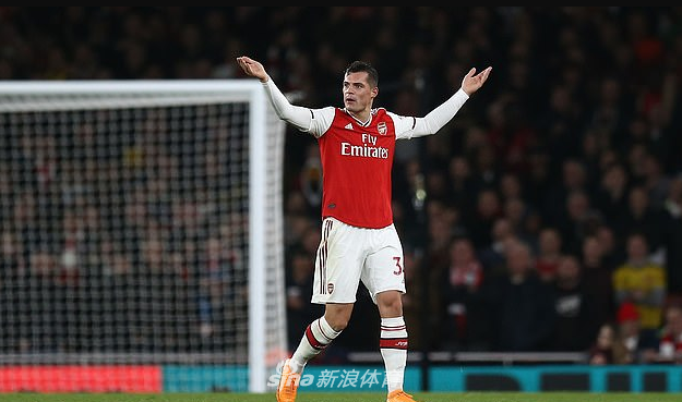 有一种尴尬 叫做阿森纳队长